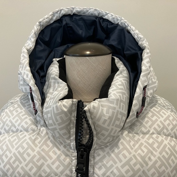 Tommy Hilfiger Puffy Jacket - Picture 8 of 9